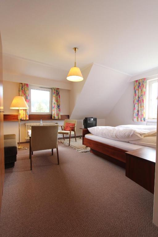 Hotel Gasthaus Troester Schmallenberg Værelse billede
