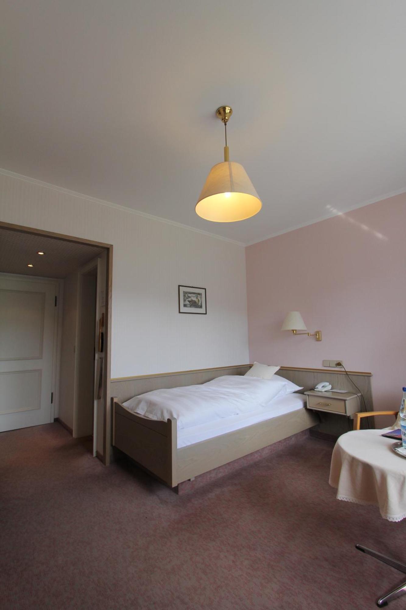 Hotel Gasthaus Troester Schmallenberg Eksteriør billede