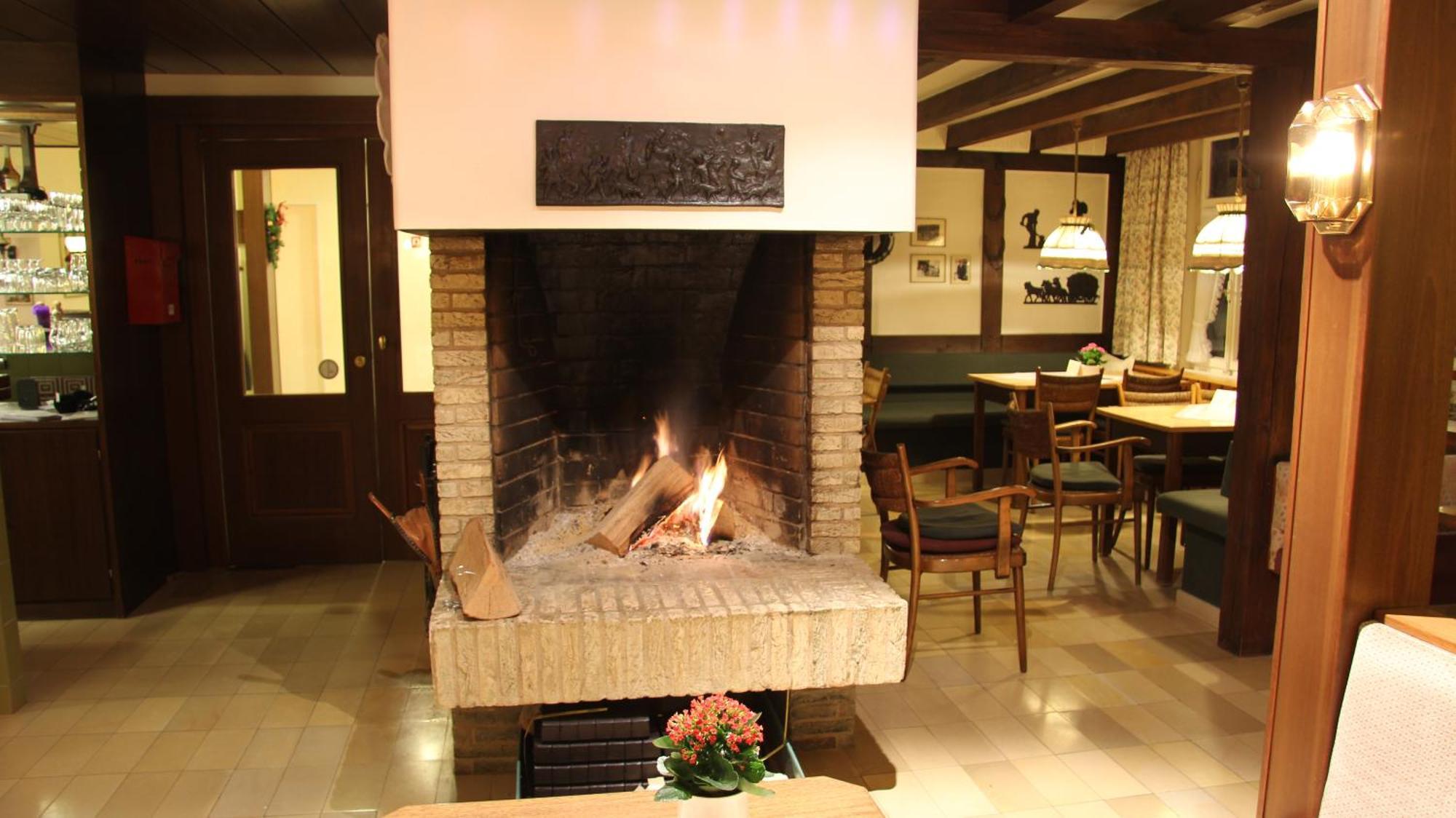 Hotel Gasthaus Troester Schmallenberg Eksteriør billede