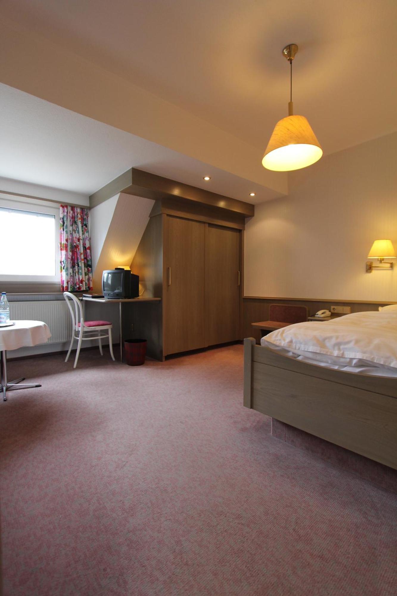 Hotel Gasthaus Troester Schmallenberg Eksteriør billede